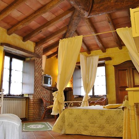 Le Macine Del Confluente Bed & Breakfast Badalucco Room photo