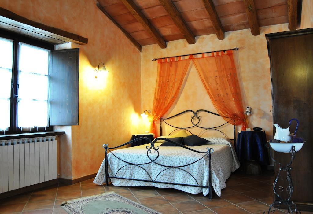 Le Macine Del Confluente Bed & Breakfast Badalucco Room photo