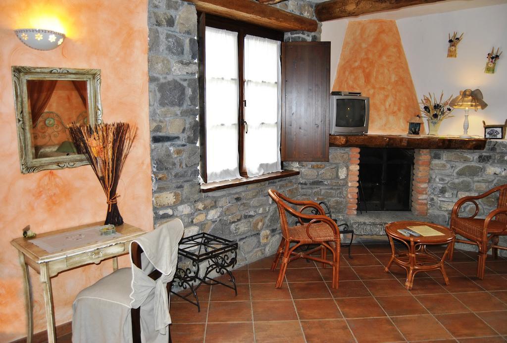 Le Macine Del Confluente Bed & Breakfast Badalucco Exterior photo